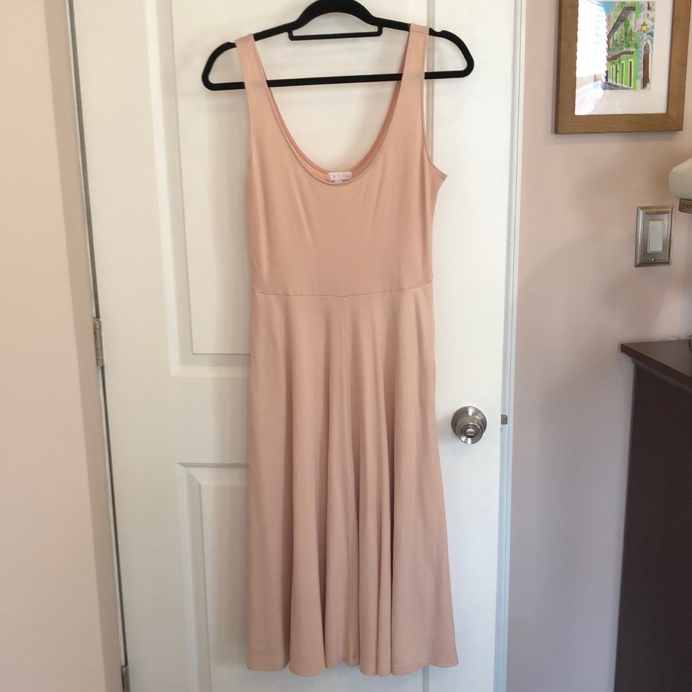 Perfect blush dress!